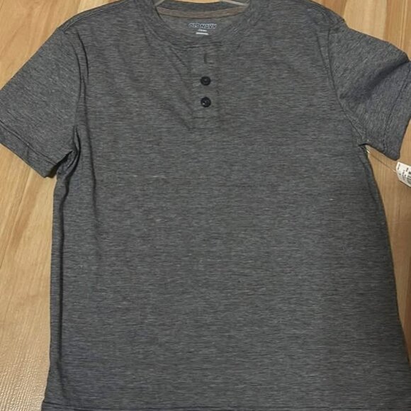Boys shirts size 6-7 BRAND NEW - Picture 2 of 3